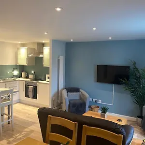 https://modern-two-bedroom-apartment-close-to-cardiff-bay-and-the-city.cardiffhotelswales.com